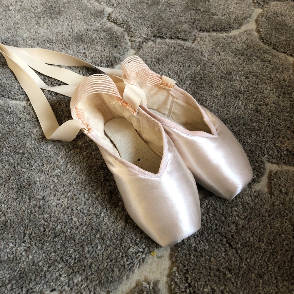 Russian Pointe Shoes